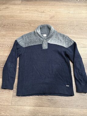 Buckle Men's Navy and Gray Two-Tone Turtleneck Sweater